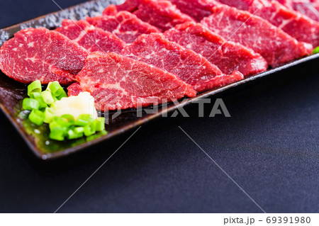 馬刺 馬肉【九州・熊本,信州・長野の郷土料理】 馬刺 馬肉【九州・熊本,信州・長野の郷土料理】 69391980