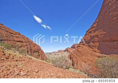 カタジュタ オーストラリア Kata Tjuta Australia カタジュタ オーストラリア Kata Tjuta Australia 69395859