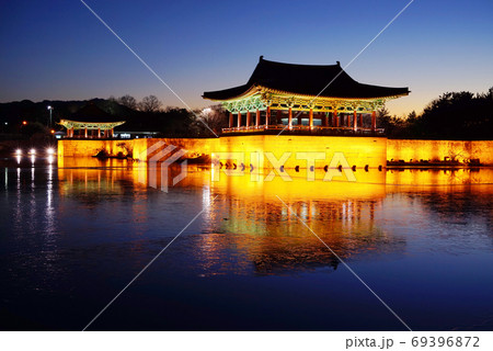 夕方 雁鴨池 池 69396872
