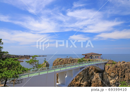 佐渡ヶ島の日本海の夏景色、尖閣湾 69399410
