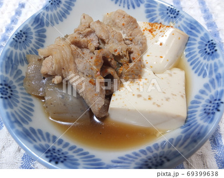 家庭の肉豆腐 69399638