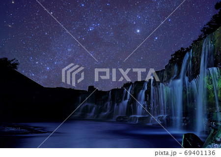 黒滝と星空 69401136