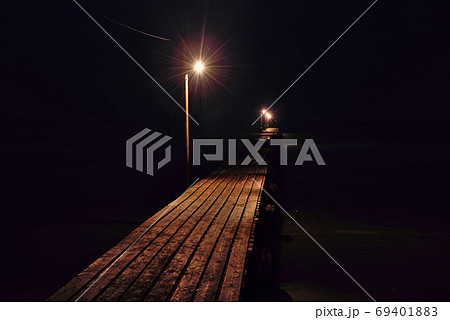夜の原岡桟橋 夜の原岡桟橋 69401883