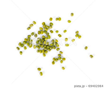 mung bean isolated on white background, flat lay, top view mung bean isolated on white background, flat lay, top view 69402064