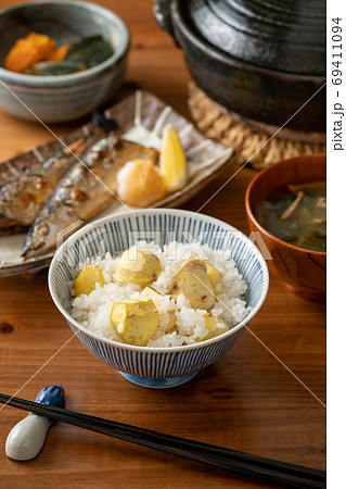 秋の食卓 秋の食卓 69411094