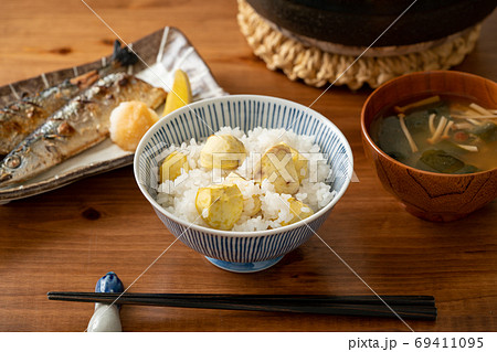 秋の食卓 秋の食卓 69411095