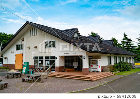 キャンプ場の風景 69412009