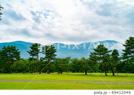 キャンプ場の風景 69412049