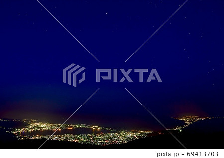 高ボッチ高原からみた諏訪湖の夜景＠長野 69413703