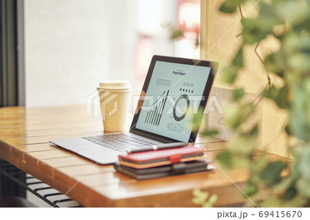 テレワーク　サテライトオフィス 69415670