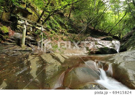 龍鎮の滝 【奈良県宇陀市】 龍鎮の滝 【奈良県宇陀市】 69415824