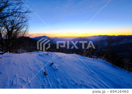 高見山の夜明け(奈良県吉野郡東吉野村) 高見山の夜明け(奈良県吉野郡東吉野村) 69416460