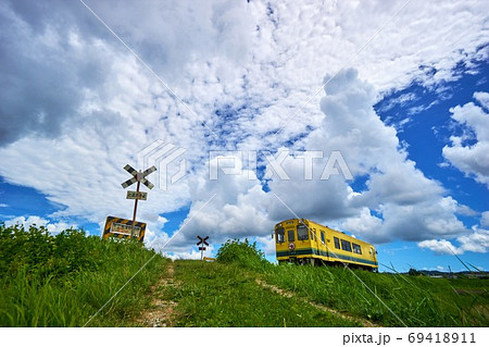 千葉県　秋空のとまれみよ　いすみ鉄道 69418911