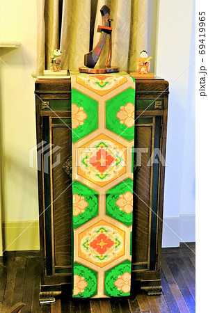 飾られた帯 69419965