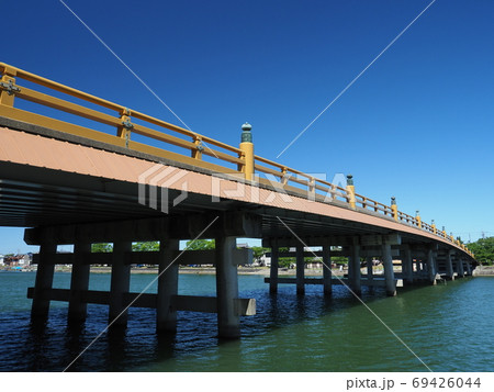 滋賀県大津市 瀬田の唐橋の夏 滋賀県大津市 瀬田の唐橋の夏 69426044