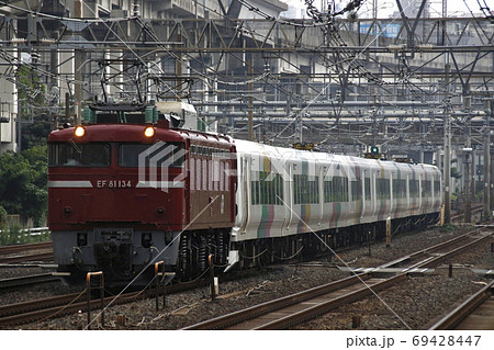 特急踊り子車両へ改造が進む、元特急あずさ車両 69428447