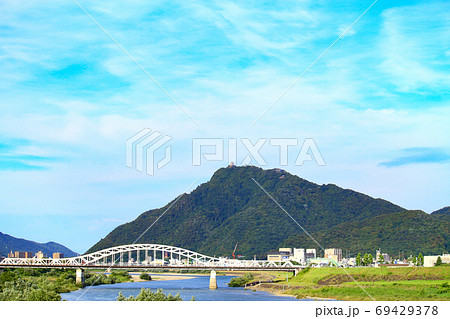 金華山と忠節橋の風景 金華山と忠節橋の風景 69429378