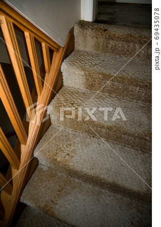 Water leaking damaged home Water leaking damaged home 69435078