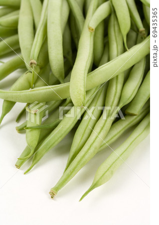 Green Bean 69435365