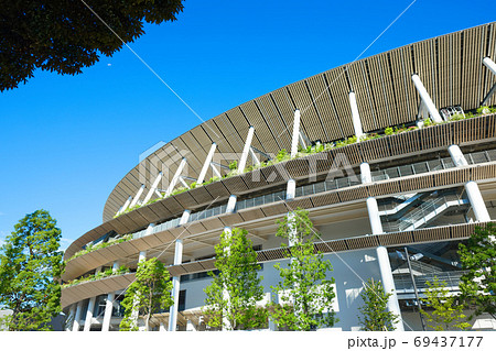 新国立競技場と周囲の景観　 69437177