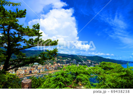 静岡県熱海市の熱海城の風景、熱海城、天守からの眺め、街並み【9月】 69438238