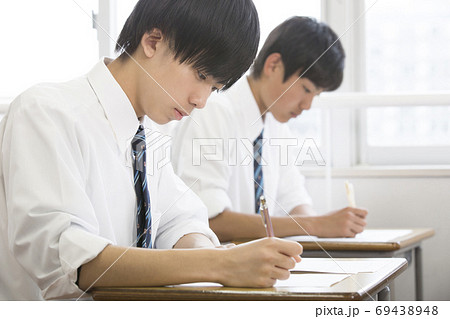 高校の授業 69438948