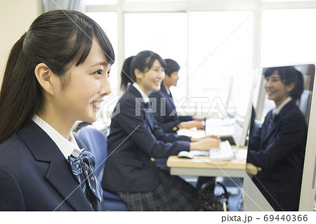 パソコンの授業 69440366