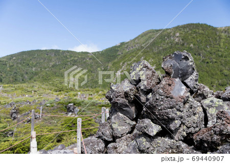 長野県・北八ヶ岳の坪庭の遊歩道 69440907