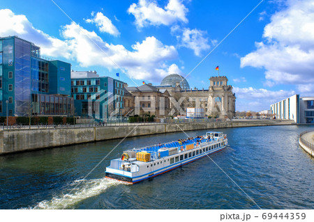 Panoramic view of famous Reichstag building (german government) Panoramic view of famous Reichstag building (german government) 69444359