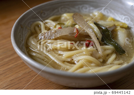 もつ鍋のシメのラーメン 69445142