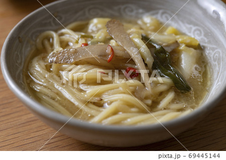 もつ鍋のシメのラーメン 69445144