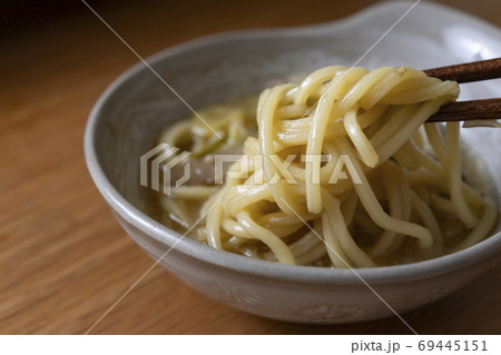 もつ鍋のシメのラーメン 69445151