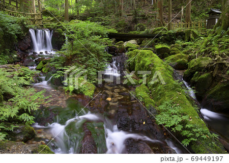 瓜破の滝(福井県三方上中郡若狭町) 瓜破の滝(福井県三方上中郡若狭町) 69449197