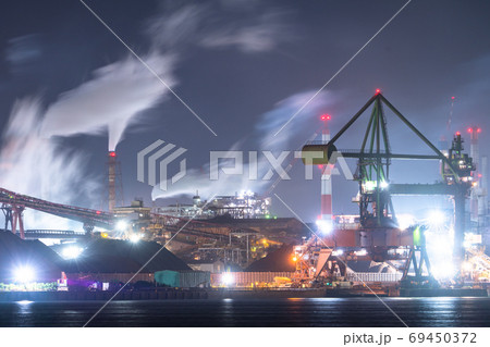 《愛知県》名港の工場夜景・金城ふ頭のながめ 《愛知県》名港の工場夜景・金城ふ頭のながめ 69450372