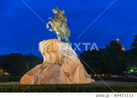 Monument of Russian emperor Peter the Great (The Bronze Horseman Monument of Russian emperor Peter the Great (The Bronze Horseman 69455111