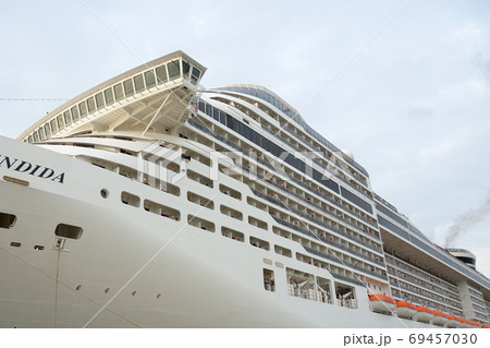 酒田港に寄港したMSCスプレンディダ 酒田港に寄港したMSCスプレンディダ 69457030