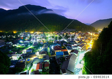 洞川温泉街の夜景 奈良県吉野郡天川村 の写真素材