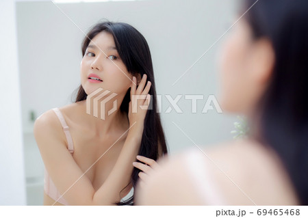 Beautiful Attractive Asian Woman smile and - Stock Photo [96198718] -  PIXTA