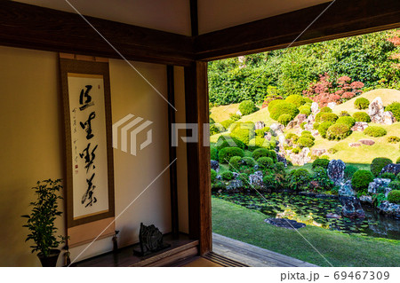 (静岡県)龍潭寺(りょうたんじ)庭園 紅葉 (静岡県)龍潭寺(りょうたんじ)庭園 紅葉 69467309