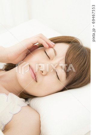 具合が悪い女性 具合が悪い女性 69467553