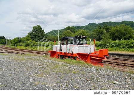 金山駅に留置されている排雪モーターカー 69470664