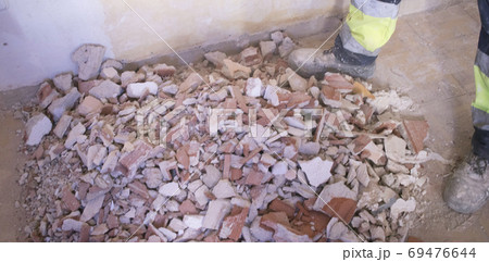 Refurbishment building site works in house 69476644