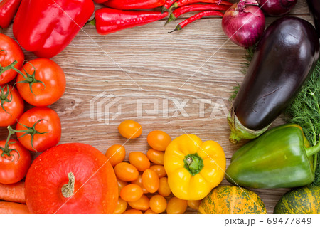 frame of vegetables 69477849