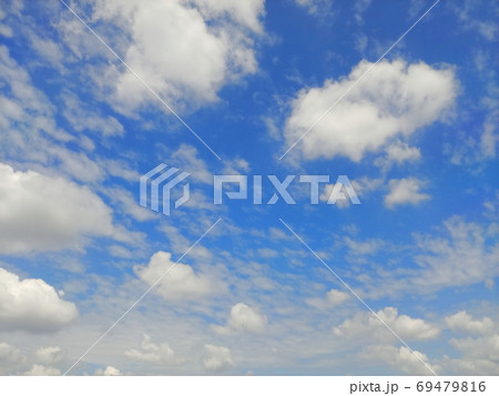 夏の高積雲 69479816