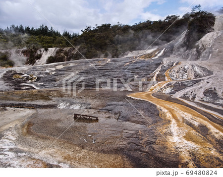 オラケイ・コラコ･ジオサーマル･パーク&ケーブ / Orakei Korako Geopark 69480824
