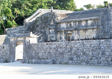 世界遺産・国宝・玉陵（タマウドゥン）の前門と東室 69483629