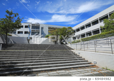 大学キャンパス（大分県立看護科学大学・大分市） 69484982