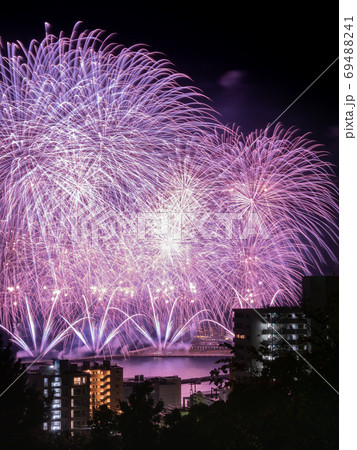 12月静岡・熱海　熱海海上花火大会 69488241