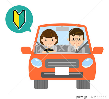 初心者マークで赤い自動車を運転する女性のベクターイラストのイラスト素材