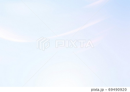 オーロラのようなきれいな光、美しいなめらかな線 69490920